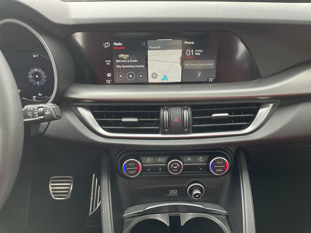 Thumbnail: 2024 Alfa Romeo Stelvio - 14