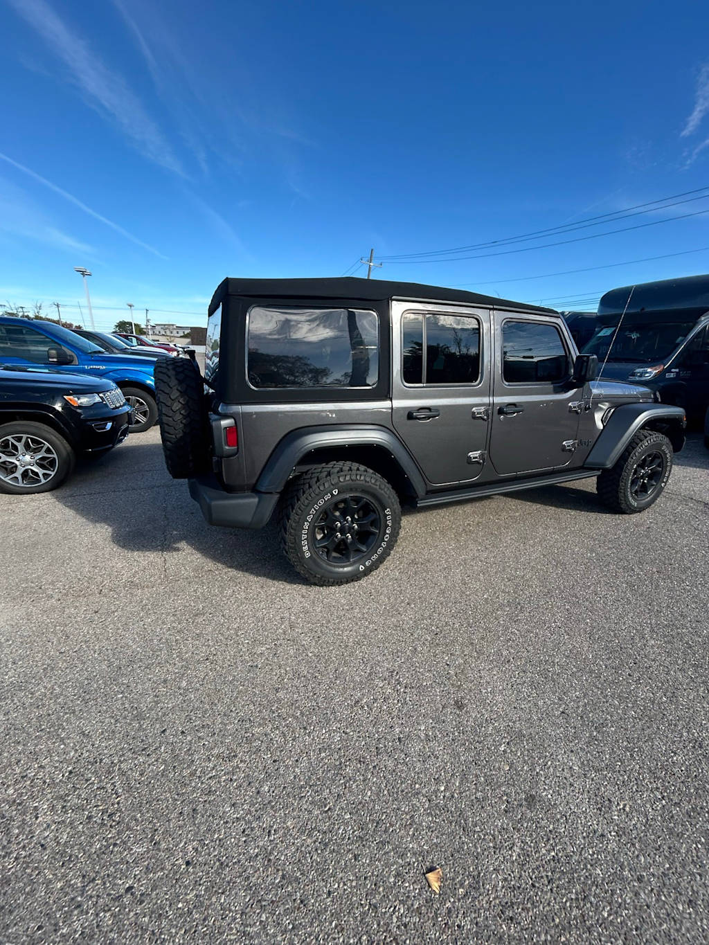 Thumbnail: 2021 Jeep Wrangler - 17