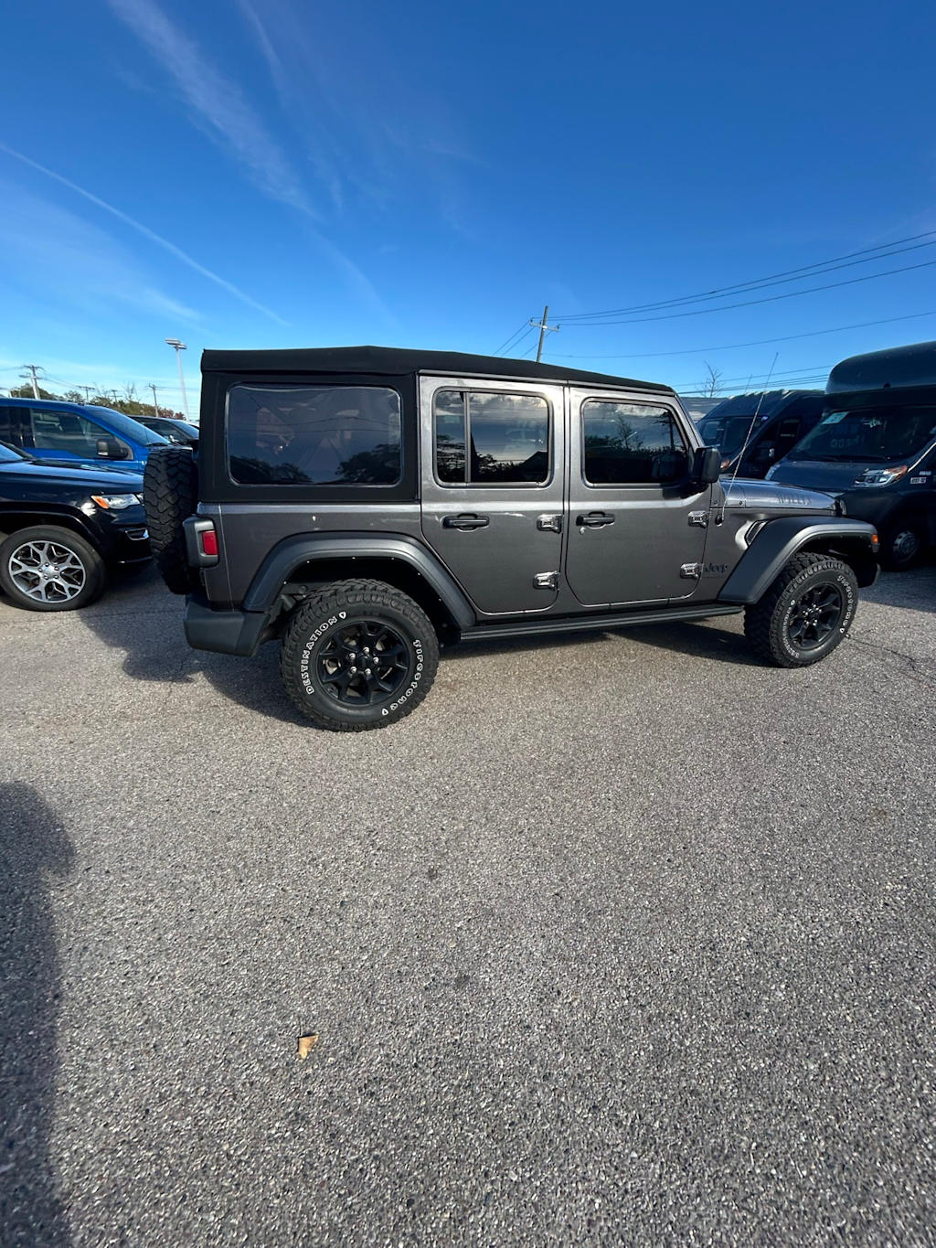 Thumbnail: 2021 Jeep Wrangler - 14