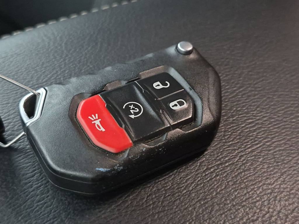 Thumbnail: 2022 Jeep Wrangler - 37