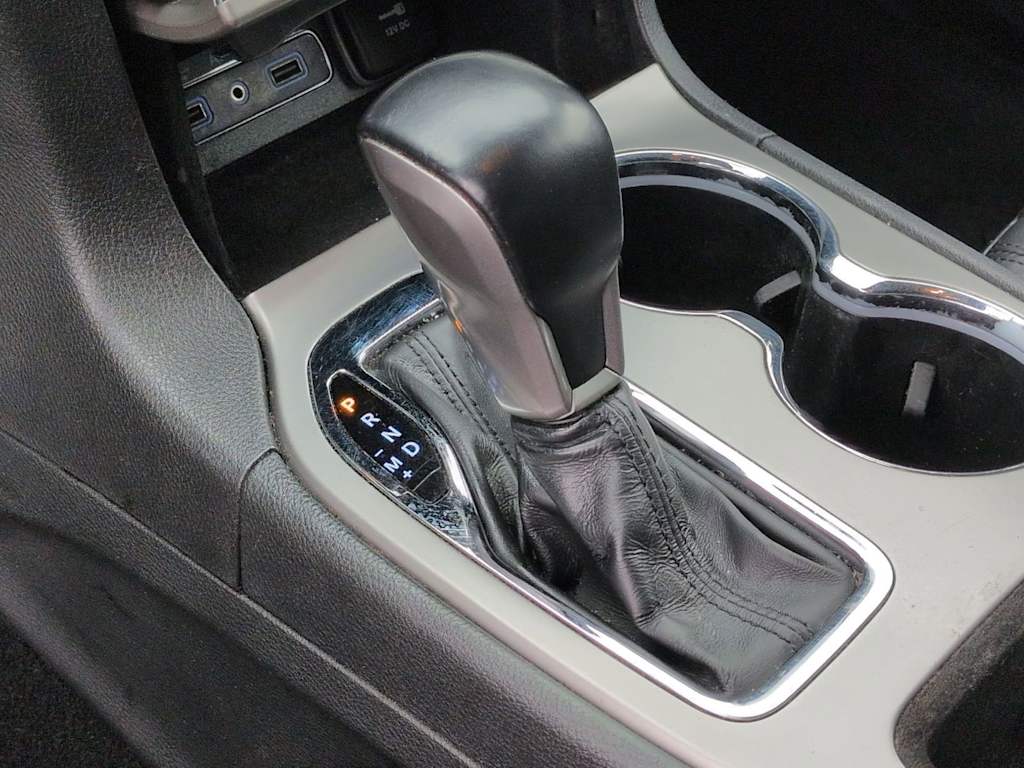 Thumbnail: 2021 Jeep Grand Cherokee - 15