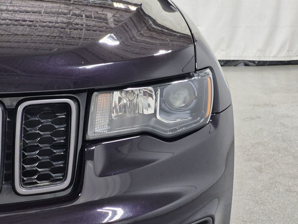 Thumbnail: 2021 Jeep Grand Cherokee - 25