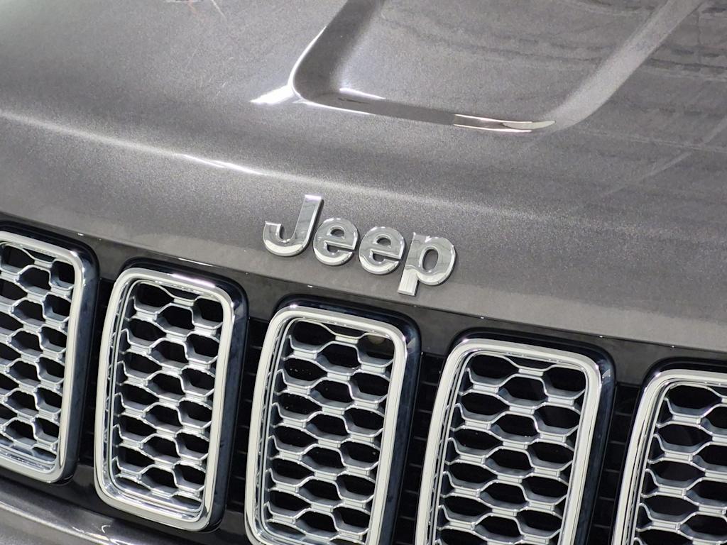 Thumbnail: 2020 Jeep Grand Cherokee - 7