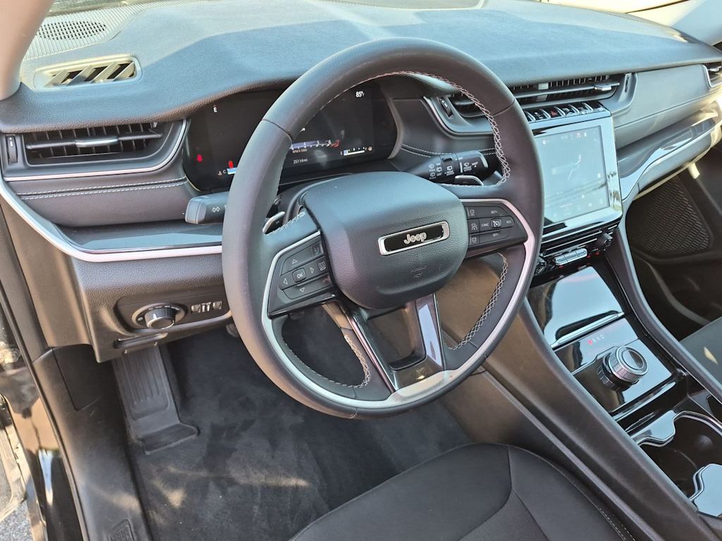 Thumbnail: 2023 Jeep Grand Cherokee - 2