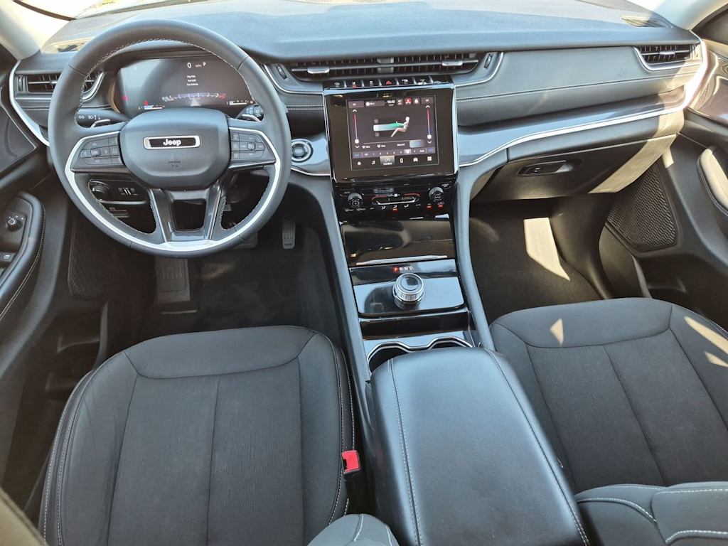 Thumbnail: 2023 Jeep Grand Cherokee - 9