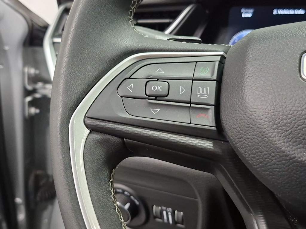 Thumbnail: 2023 Jeep Grand Cherokee - 31