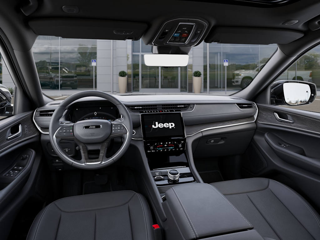 Thumbnail: 2025 Jeep Grand Cherokee - 3