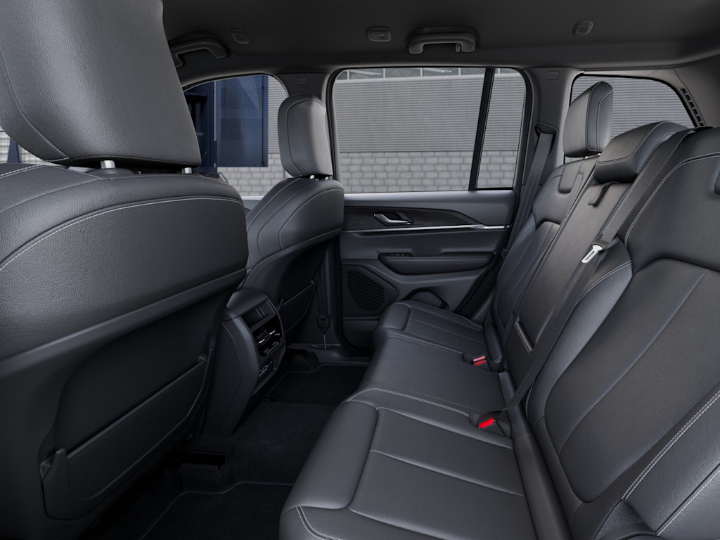 Thumbnail: 2025 Jeep Grand Cherokee - 10