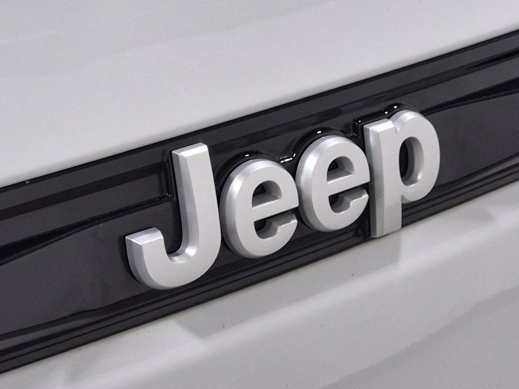 Thumbnail: 2024 Jeep Grand Cherokee - 26