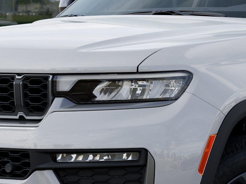 Thumbnail: 2026 Jeep Grand Cherokee - 17