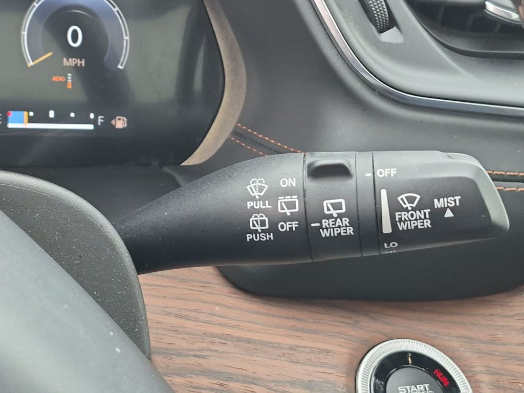 Thumbnail: 2022 Jeep Grand Cherokee - 16