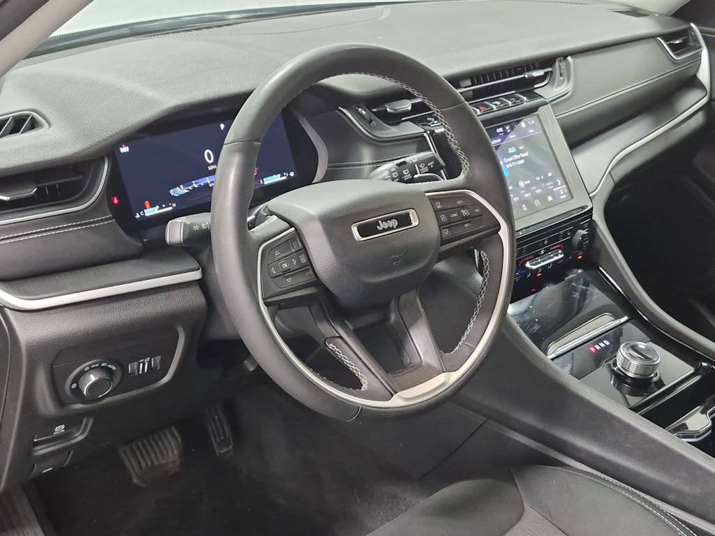 Thumbnail: 2023 Jeep Grand Cherokee L - 2