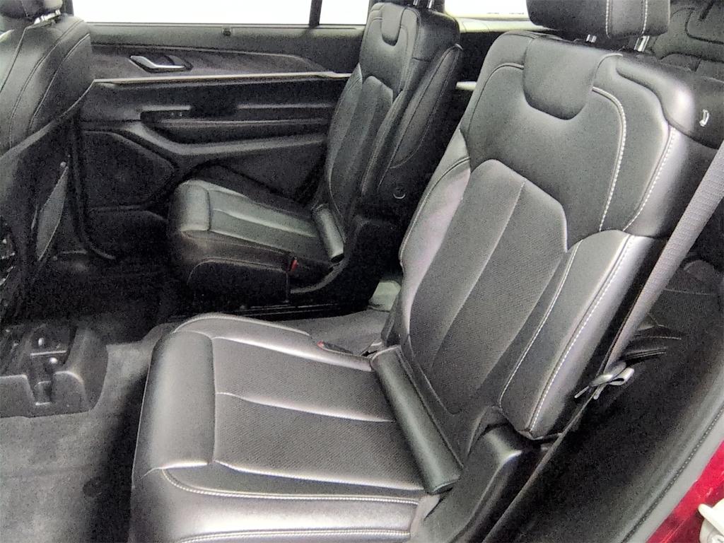 Thumbnail: 2024 Jeep Grand Cherokee L - 26