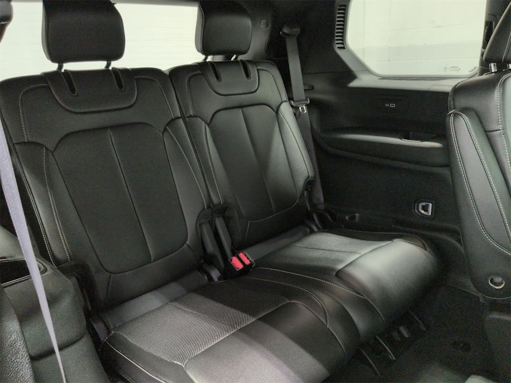 Thumbnail: 2024 Jeep Grand Cherokee L - 40