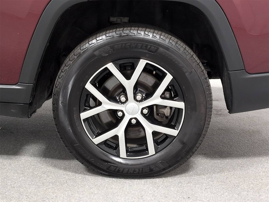 Thumbnail: 2024 Jeep Grand Cherokee L - 8