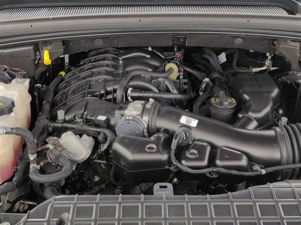 Thumbnail: 2024 Jeep Grand Cherokee L - 9