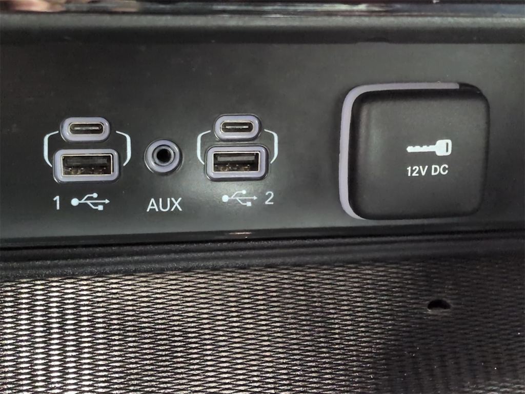 Thumbnail: 2024 Jeep Grand Cherokee L - 36