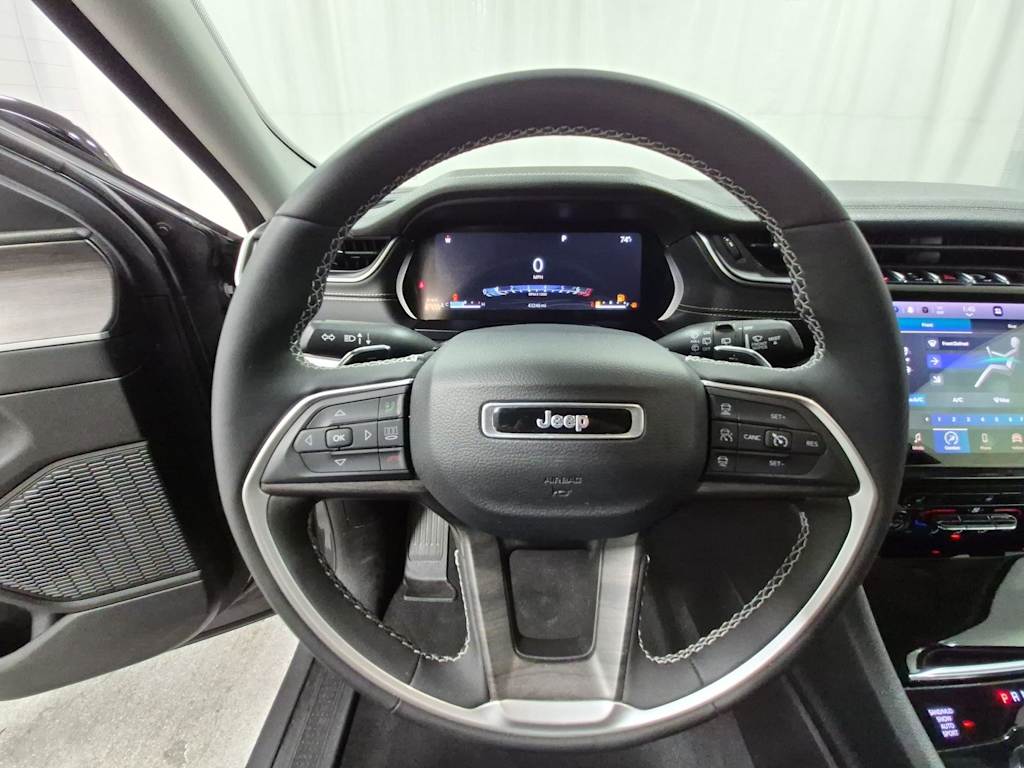 Thumbnail: 2024 Jeep Grand Cherokee L - 14