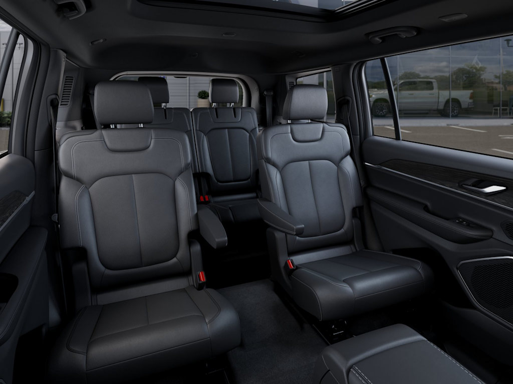 Thumbnail: 2026 Jeep Grand Cherokee L - 9
