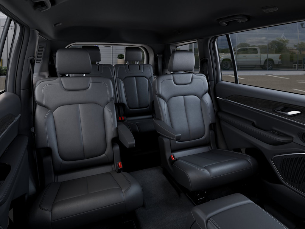 Thumbnail: 2026 Jeep Grand Cherokee L - 9
