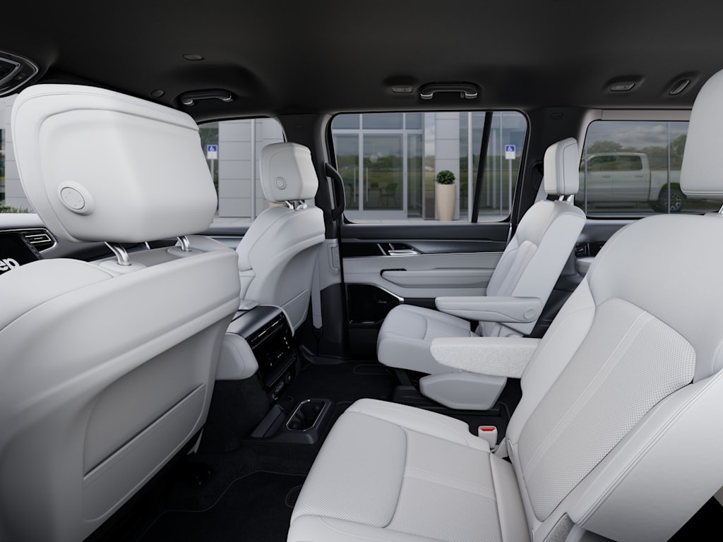 Thumbnail: 2025 Jeep Wagoneer - 10