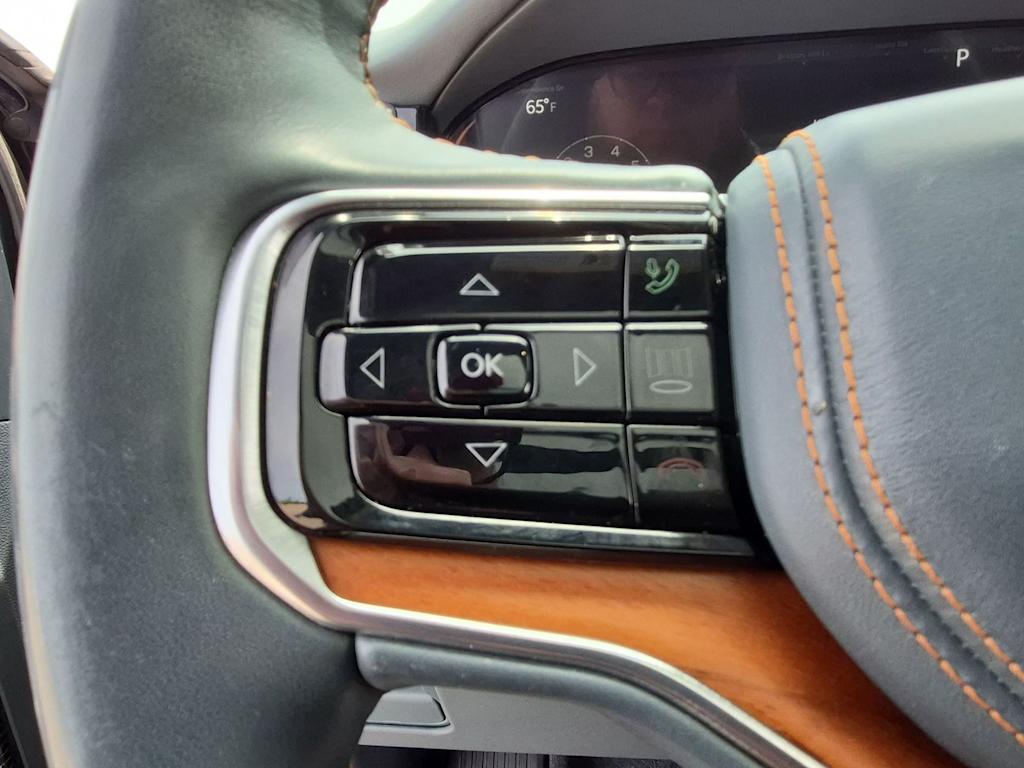 Thumbnail: 2022 Jeep Grand Wagoneer - 38