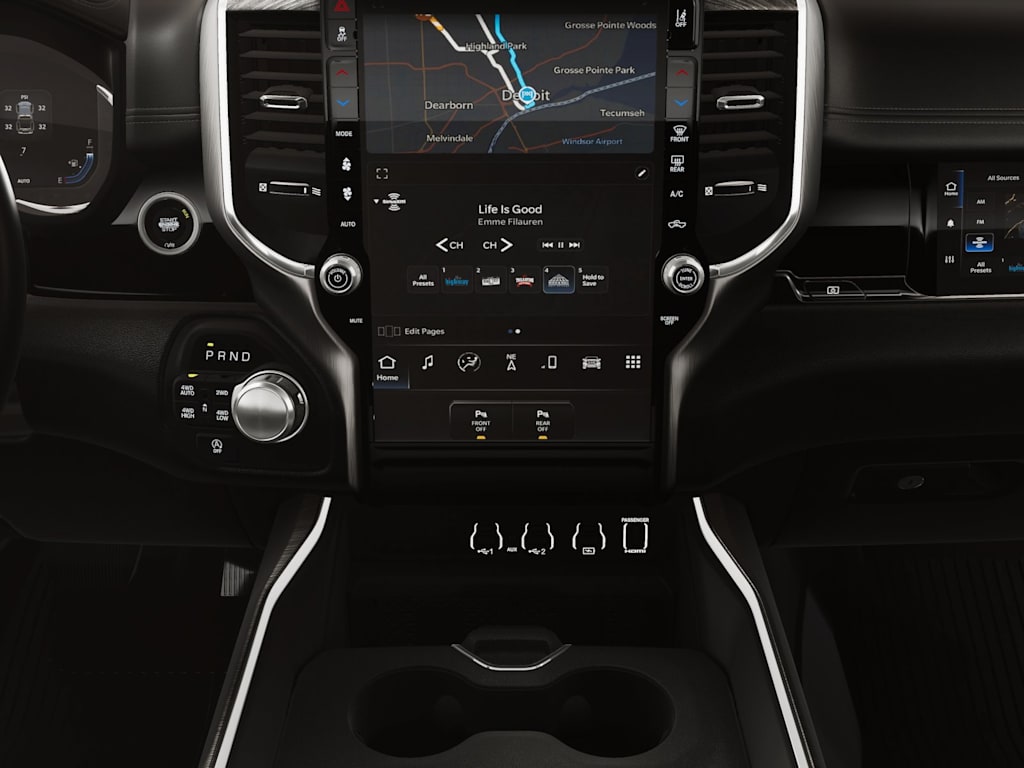 Thumbnail: 2026 RAM 1500 - 17