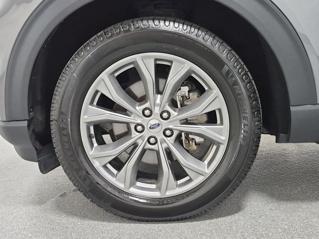 Thumbnail: 2022 Ford Explorer - 8