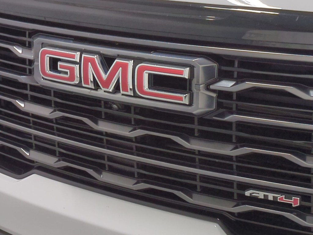 Thumbnail: 2025 GMC Acadia - 7