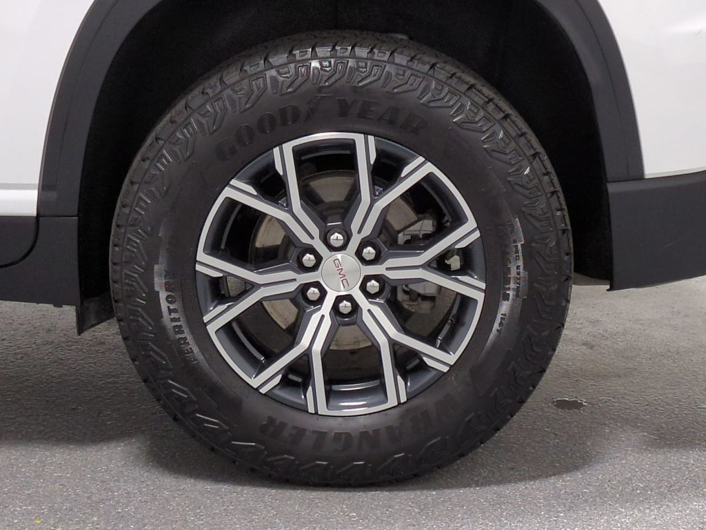 Thumbnail: 2025 GMC Acadia - 8