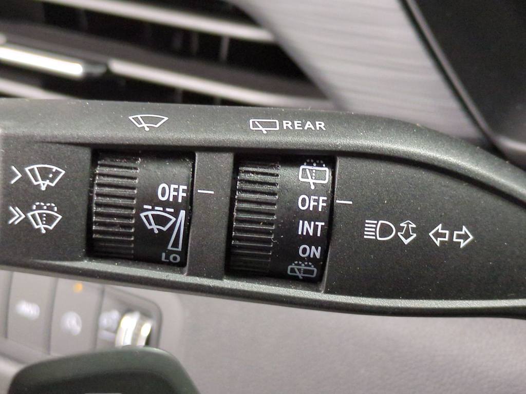 Thumbnail: 2025 GMC Acadia - 33