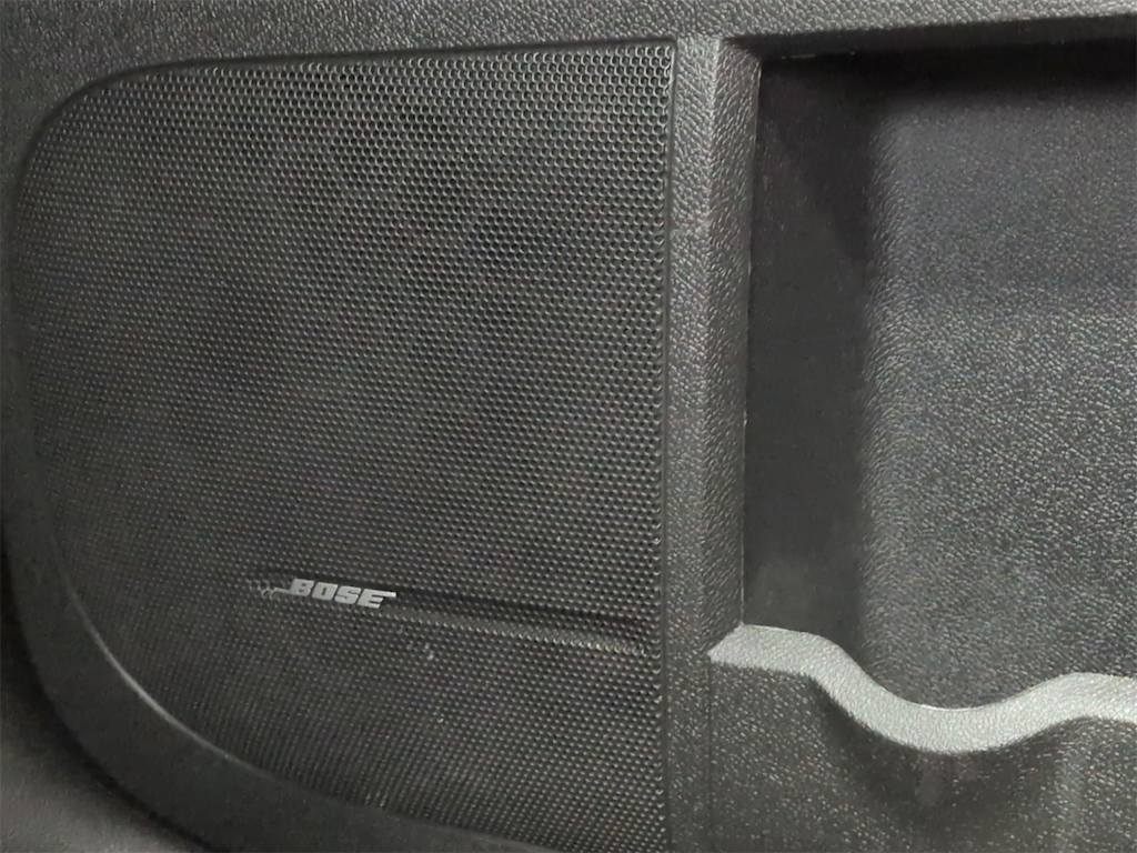 Thumbnail: 2015 GMC Acadia - 36