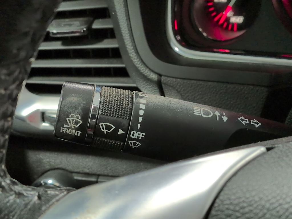 Thumbnail: 2015 GMC Acadia - 33