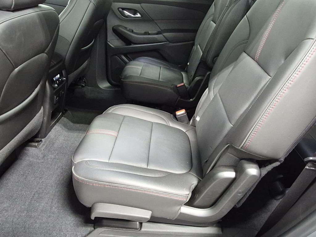 Thumbnail: 2023 Chevrolet Traverse - 29