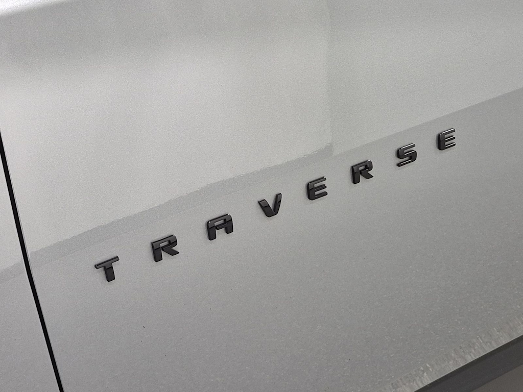 Thumbnail: 2023 Chevrolet Traverse - 26
