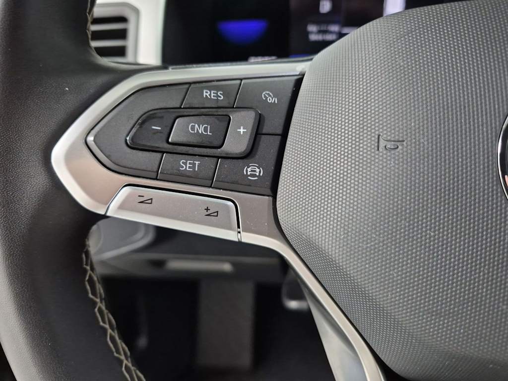 Thumbnail: 2022 Volkswagen Atlas - 28