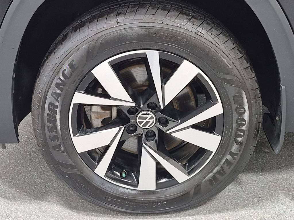 Thumbnail: 2022 Volkswagen Atlas - 8