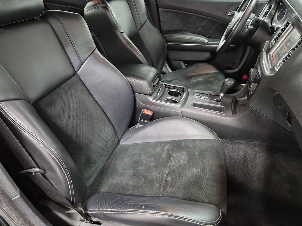 Thumbnail: 2013 Dodge Charger - 29