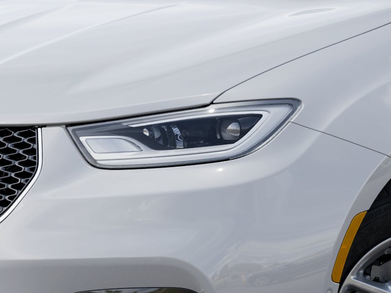 Thumbnail: 2026 Chrysler Pacifica - 7