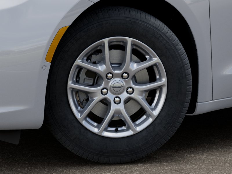 Thumbnail: 2026 Chrysler Pacifica - 8