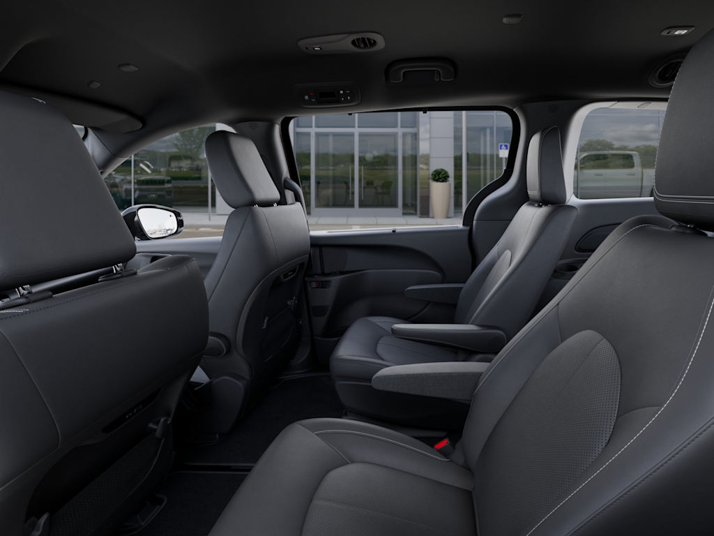 Thumbnail: 2026 Chrysler Pacifica - 24