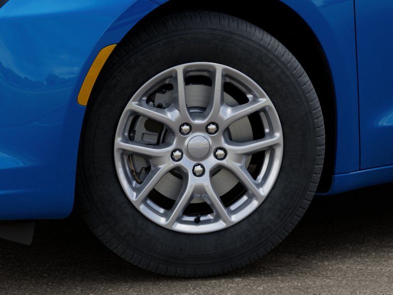 Thumbnail: 2027 Chrysler Pacifica - 7