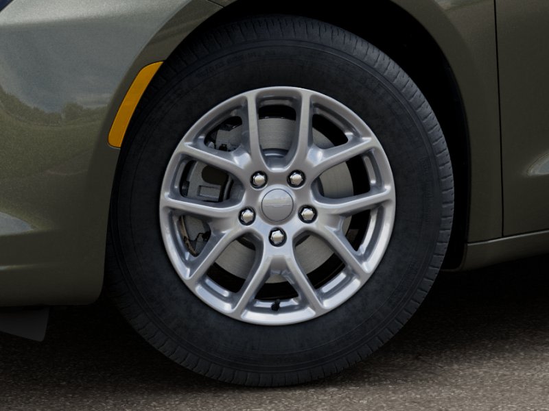 Thumbnail: 2027 Chrysler Pacifica - 7