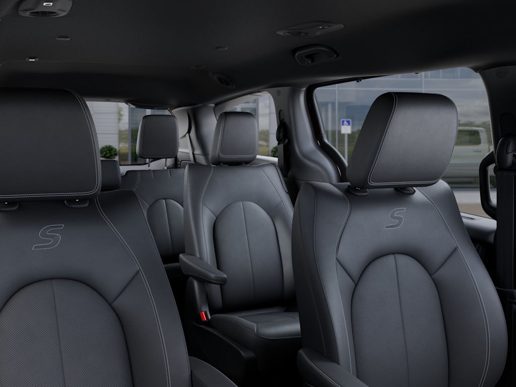 Thumbnail: 2026 Chrysler Pacifica - 26
