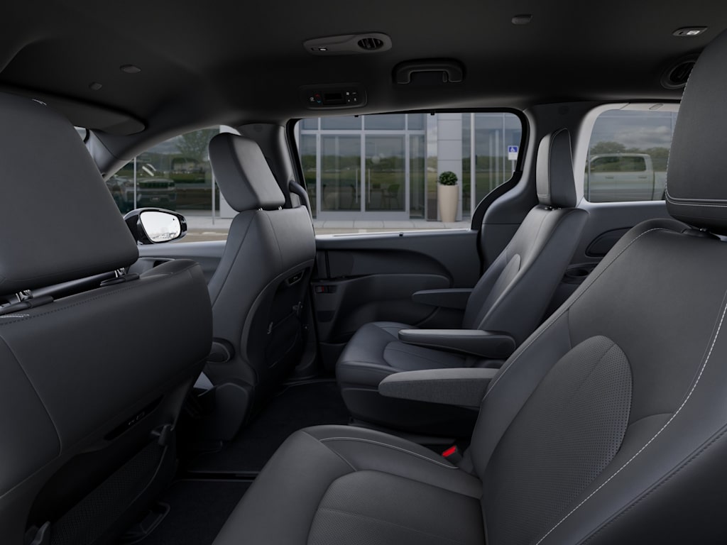 Thumbnail: 2026 Chrysler Pacifica - 24