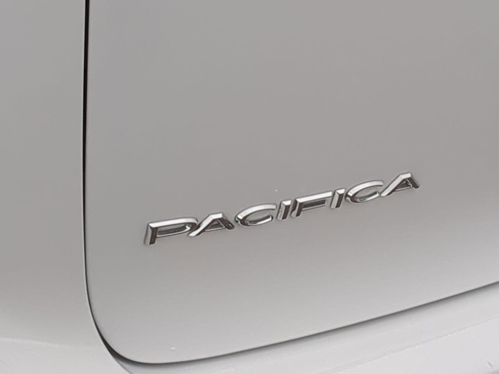 Thumbnail: 2024 Chrysler Pacifica - 7