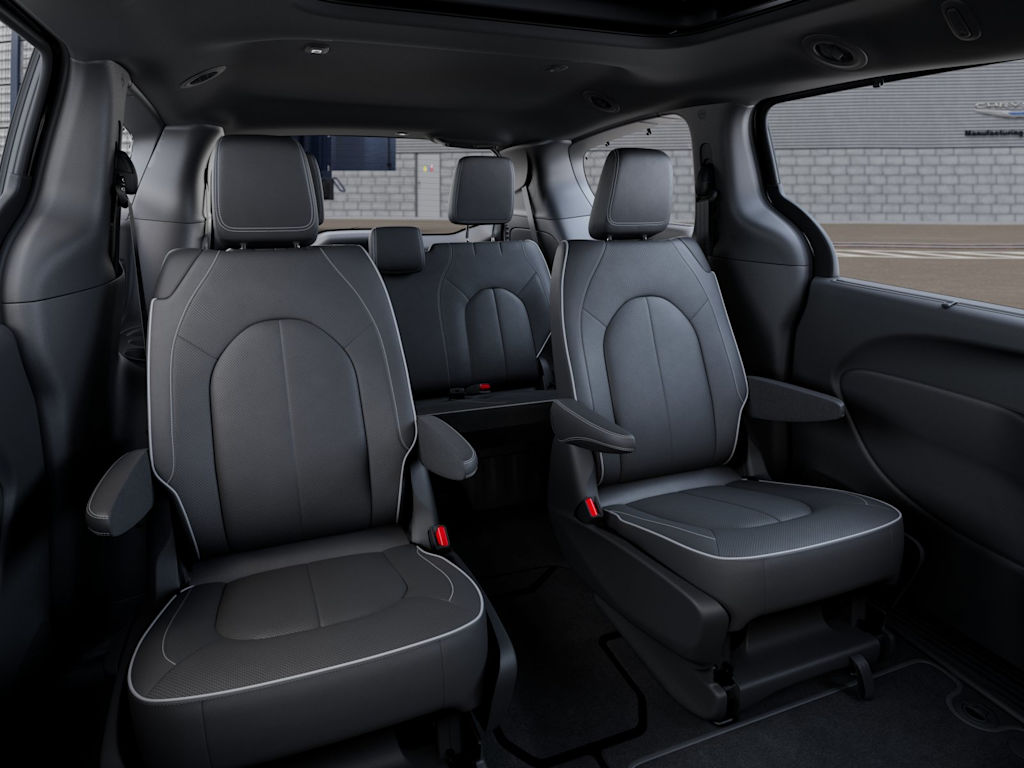 Thumbnail: 2026 Chrysler Pacifica - 6