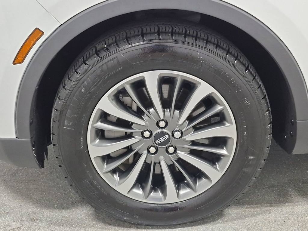Thumbnail: 2021 Lincoln Nautilus - 8