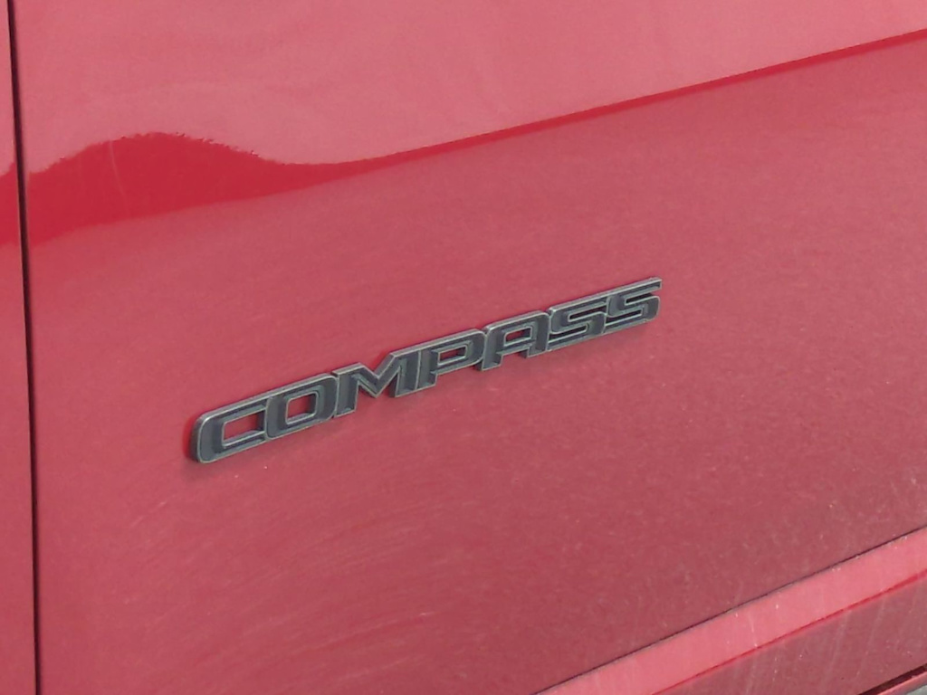 Thumbnail: 2022 Jeep Compass - 25