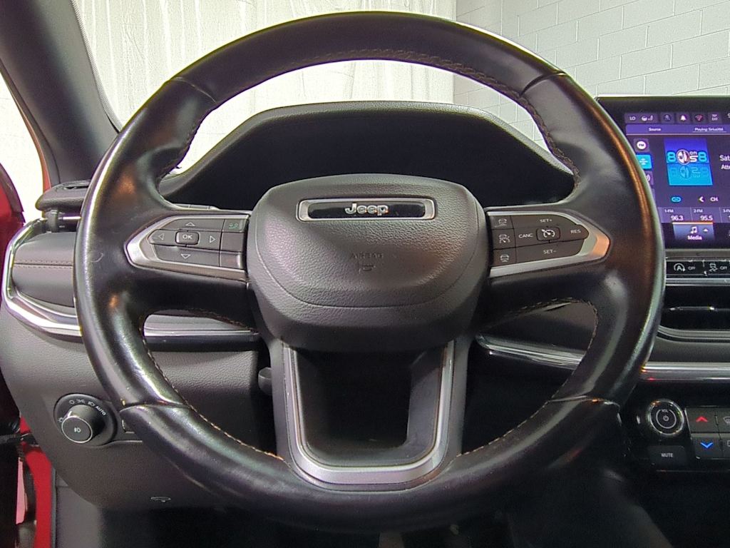 Thumbnail: 2022 Jeep Compass - 13